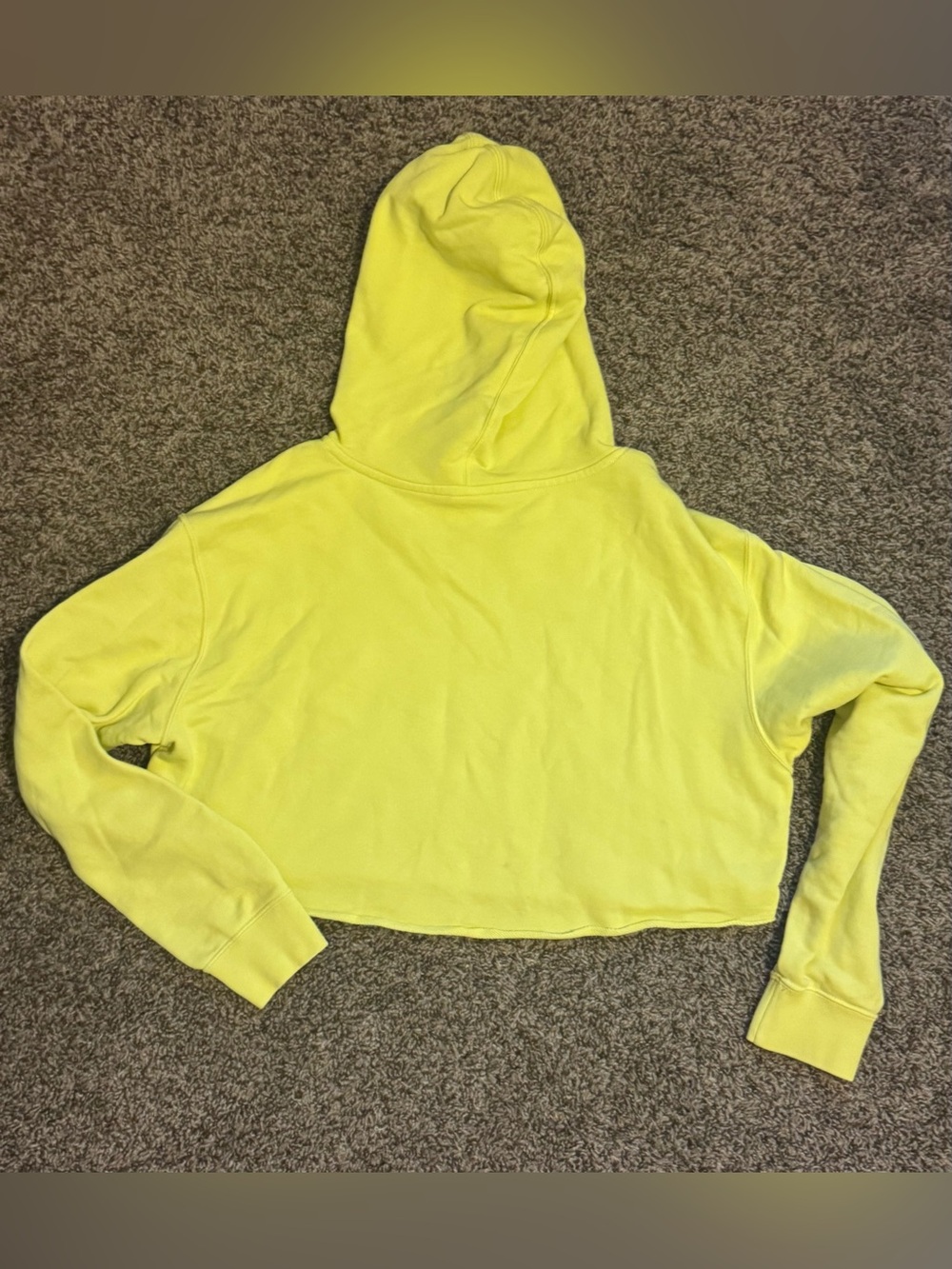 Nike Sportswear Mama Cropped Hoodie| Light Zitron| SMALL - Picture 3 of 6